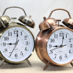 Antik Metal Çalar Saat Model 2