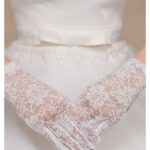 Beyaz Renk Kısa Dantelli Eldiven