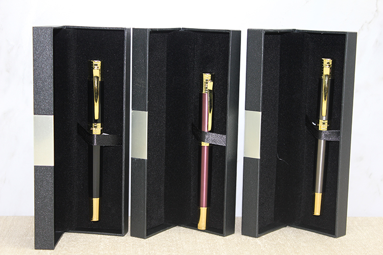 Kutulu Tekli Tükenmez Kalem Model 20